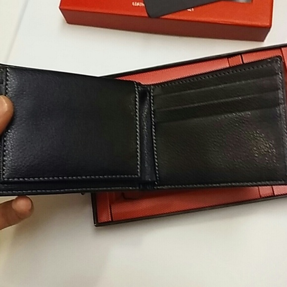 HOST PICK!!!! NWT PERRY ELLIS BLACK BIFOLD WALLET - Picture 5 of 8